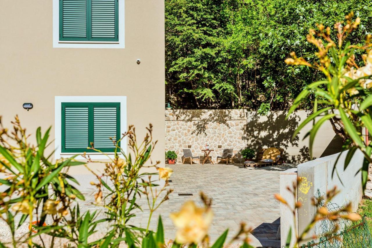 Apartments Ivica Omiš Eksteriør bilde